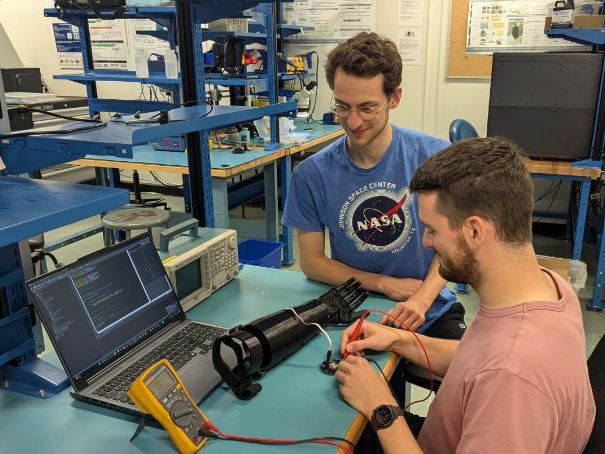 Comment l’IA améliore-t-elle les dispositifs biomédicaux intelligents ?