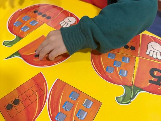 Pumpkin Number Match Puzzles | 1 to 10 Number Recognition | EYFS Counting Activities