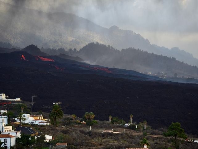 Volcano hazard response decision making activity