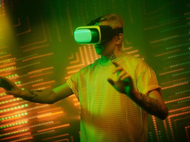 OCR Level 3 Immersive Technology – F165 VR & AR (AAQ)