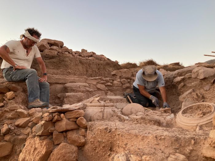 KS4 & KS5 history: What are archaeologists learning from Minoan Bronze Age pottery?