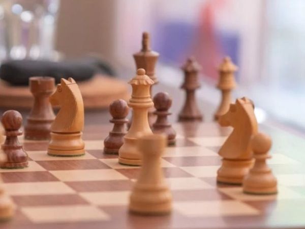 How to Play Chess - Lessons 1-10