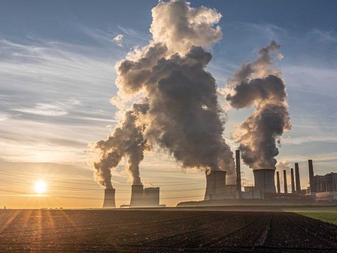 Environmental Challenges: Air Pollution in Cities and how it affects us.