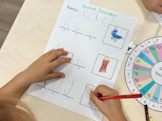 Secret Decoder (CVC, CCVC & CVCC)