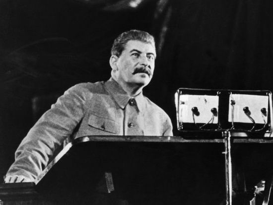Cambridge iGCSE History - 3. How did Stalin gain and hold on to power?