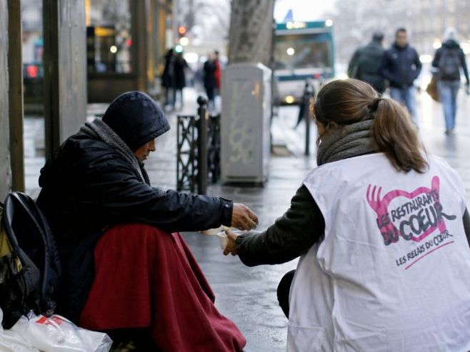 A Level French- La pauvreté en France :  une réalité sociale complexe et évolutive