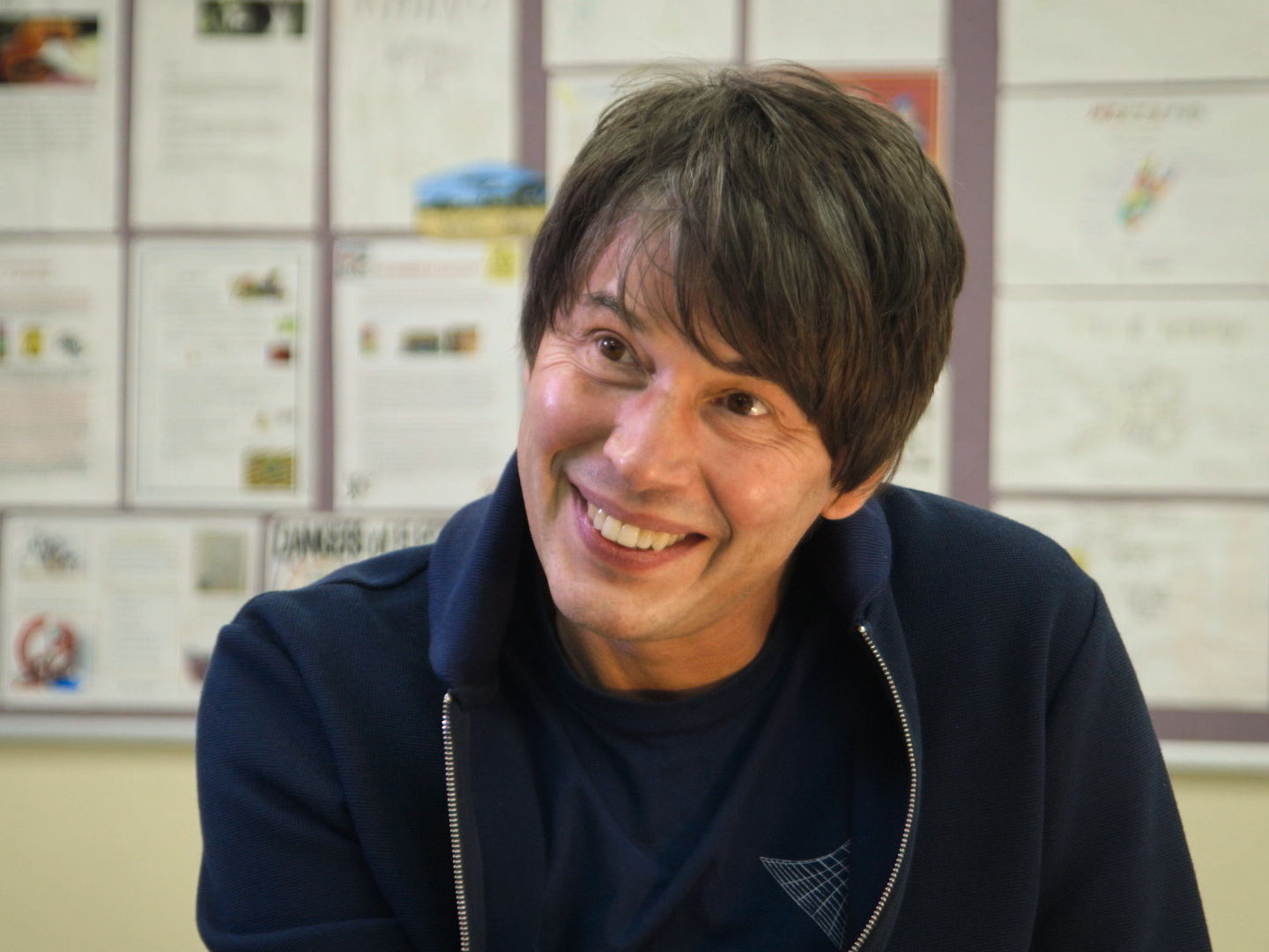 Brian Cox school experiments: How can we clean dirty water?