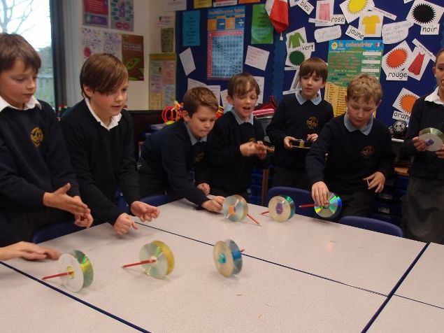 Make & Test a CD racer - Forces & Materials KS2 STEM