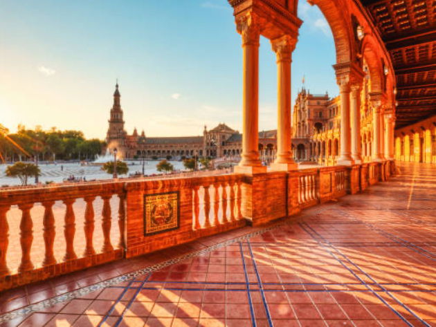 Un viaje a Sevilla GCSE Spanish 1hr lesson