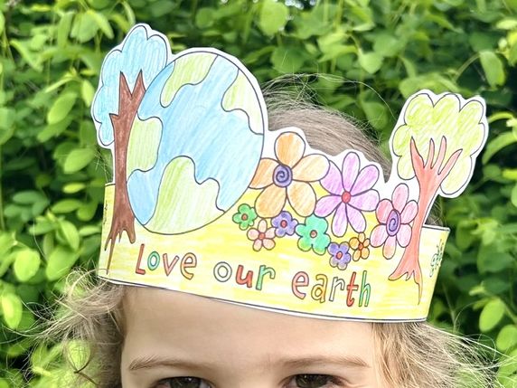 Earth Crown Colour In Activity